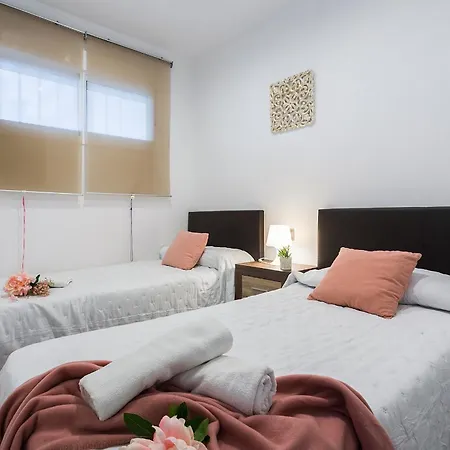 Playa Victoria Paseo Maritimo 3 Rooms Apartment *